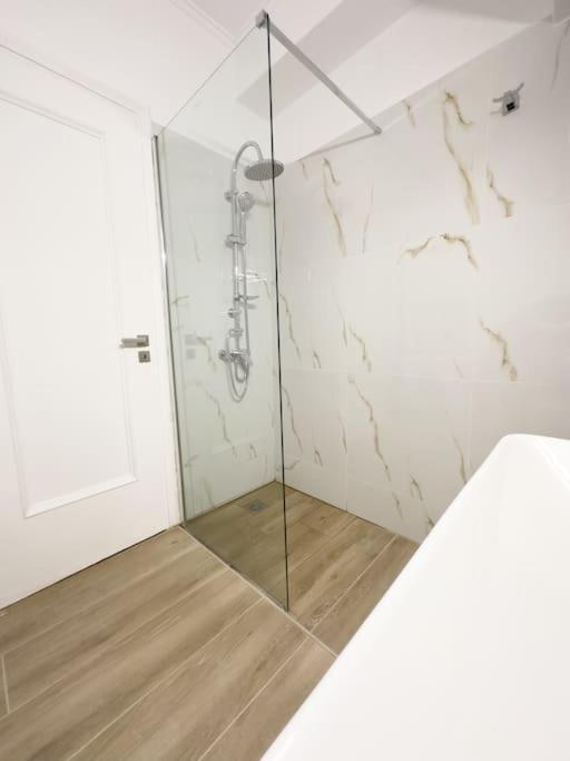 Petite Retreat In Kolonaki, Athens /Netflix Apartment Екстериор снимка