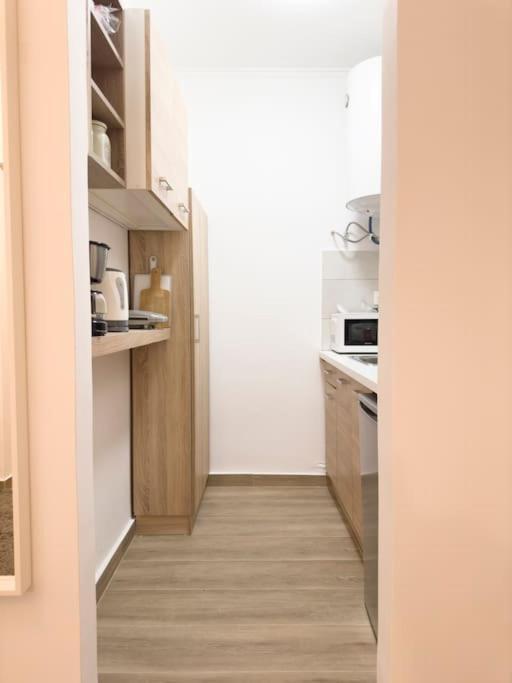 Petite Retreat In Kolonaki, Athens /Netflix Apartment Екстериор снимка